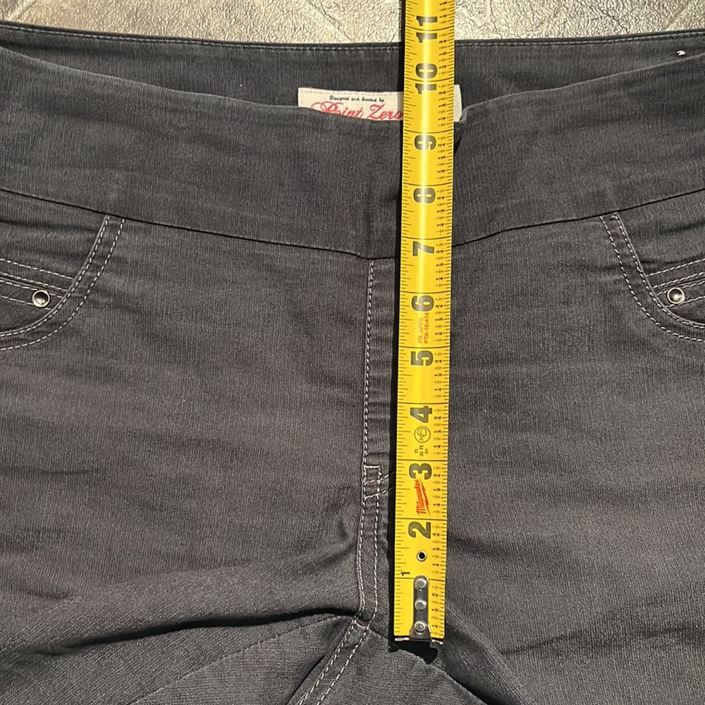 Point Zero Pull On Capris - Picture 5 of 7